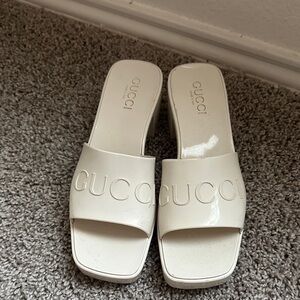 Gucci Women's Cream Slide Sandals